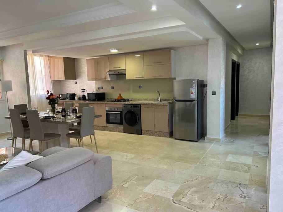 Appartement Haut Standing 3 Chambres Avec Terasse Quartier Gueliz Hivernage A Marrakech I19 Marraquexe Exterior foto