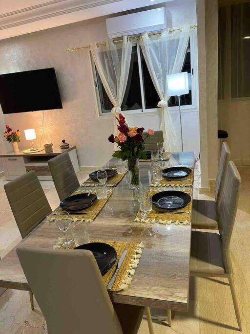 Appartement Haut Standing 3 Chambres Avec Terasse Quartier Gueliz Hivernage A Marrakech I19 Marraquexe Exterior foto