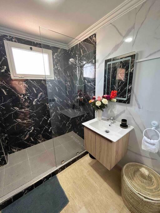 Appartement Haut Standing 3 Chambres Avec Terasse Quartier Gueliz Hivernage A Marrakech I19 Marraquexe Exterior foto